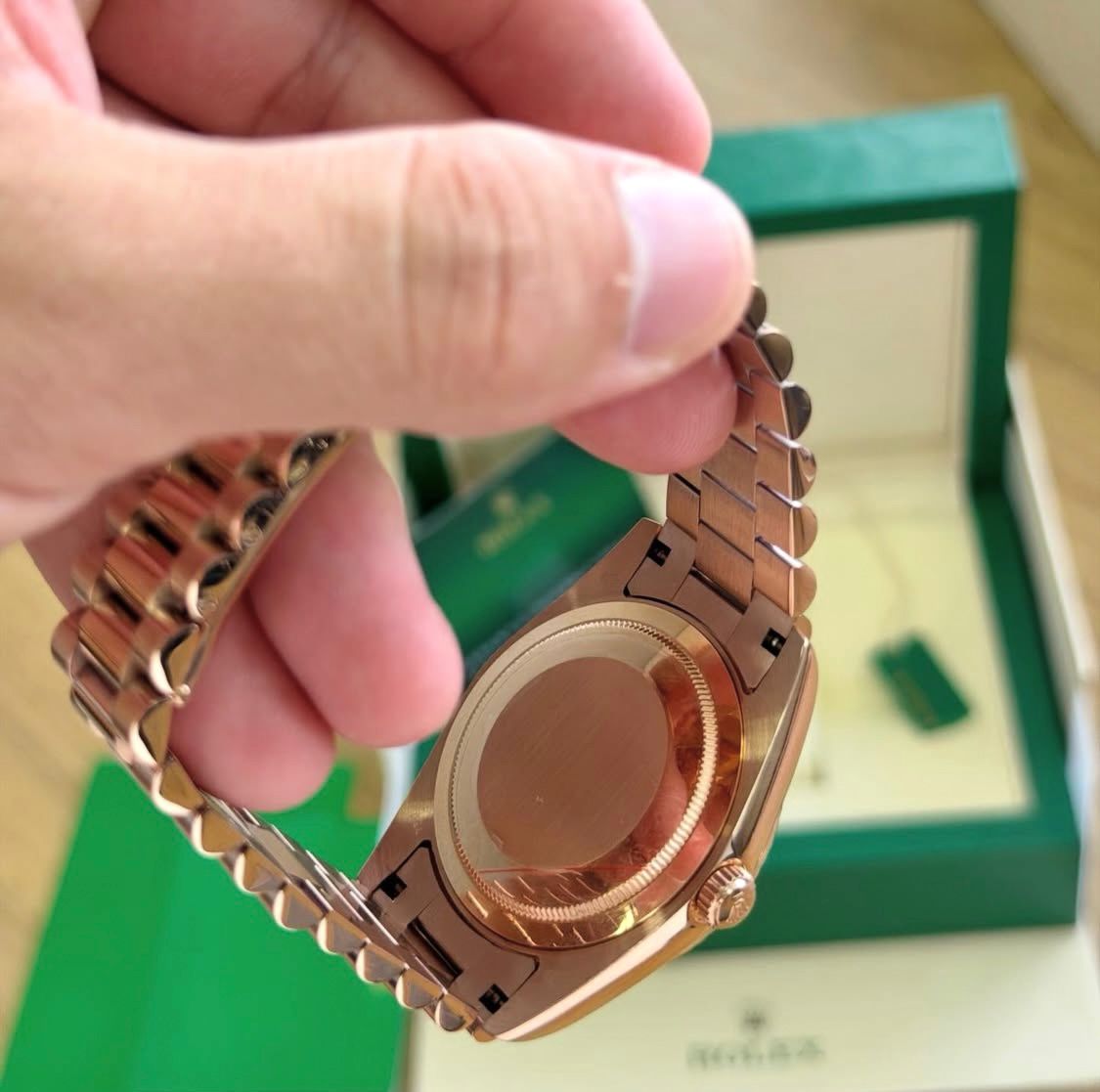 Day-Date 228235 “Rose Gold”
