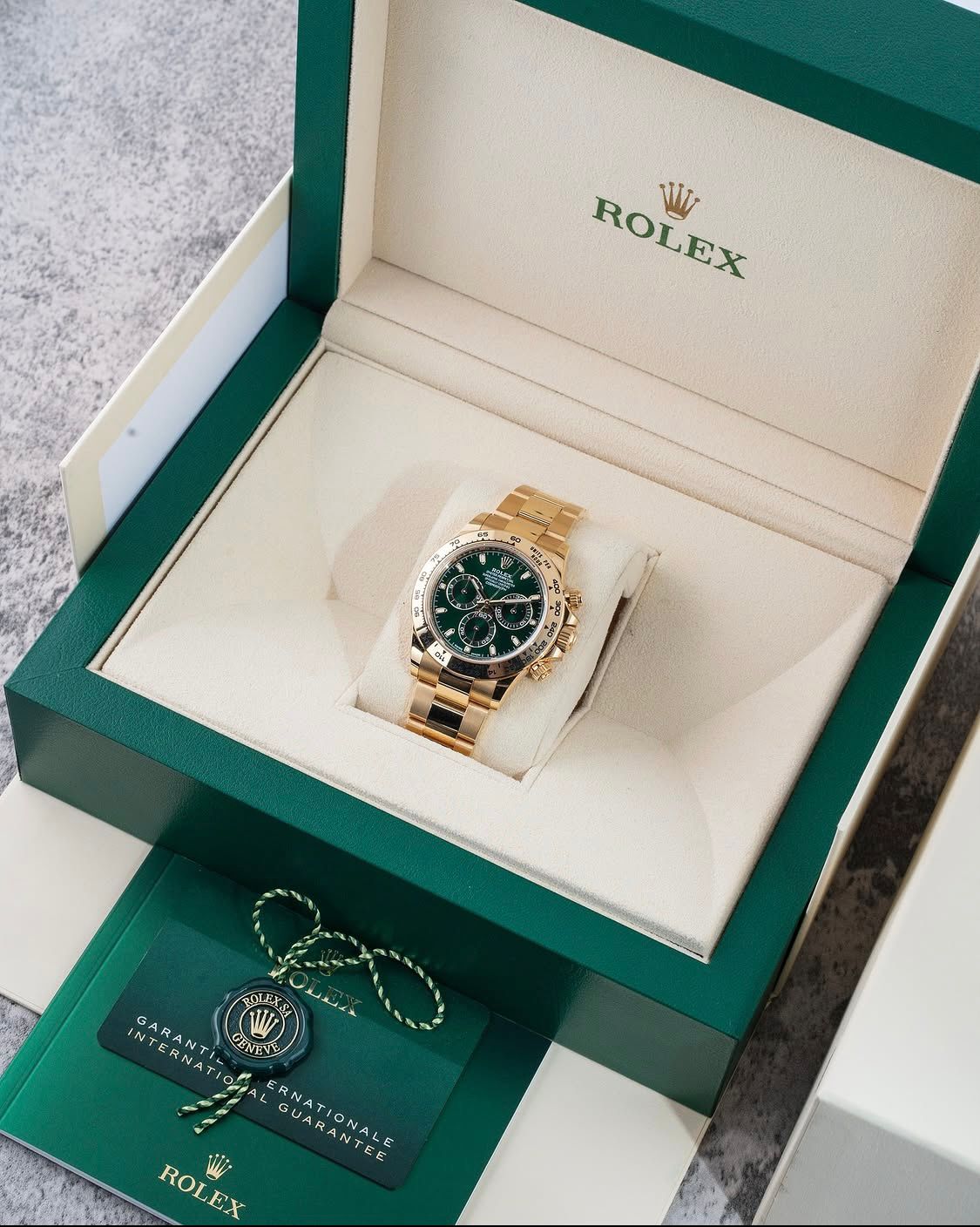 Daytona 126508 “Yellow Gold Green”