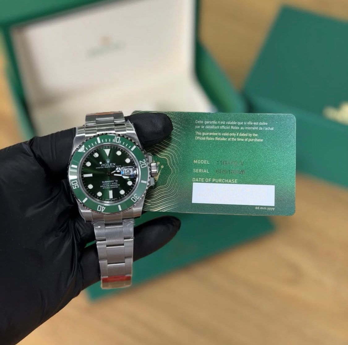 Submariner Date 116610LV “Hulk”