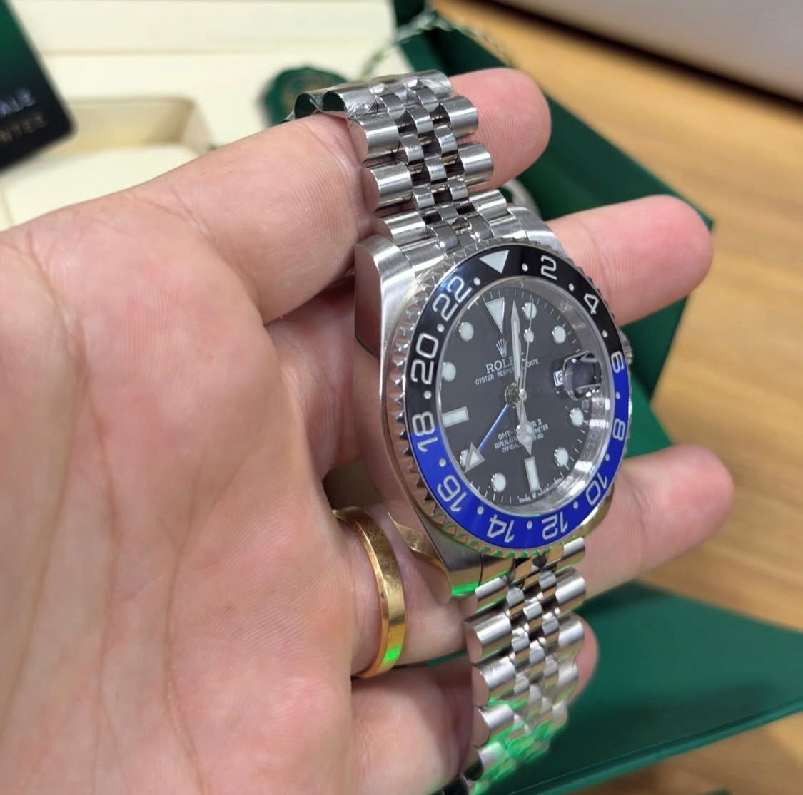 GMT-Master II 116710BLNR “Batman”