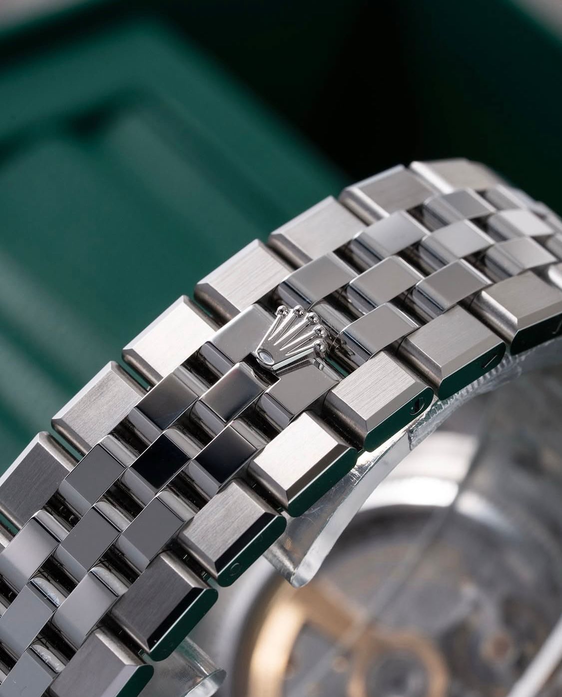 Land-Dweller 127334 "White Dial" 40mm