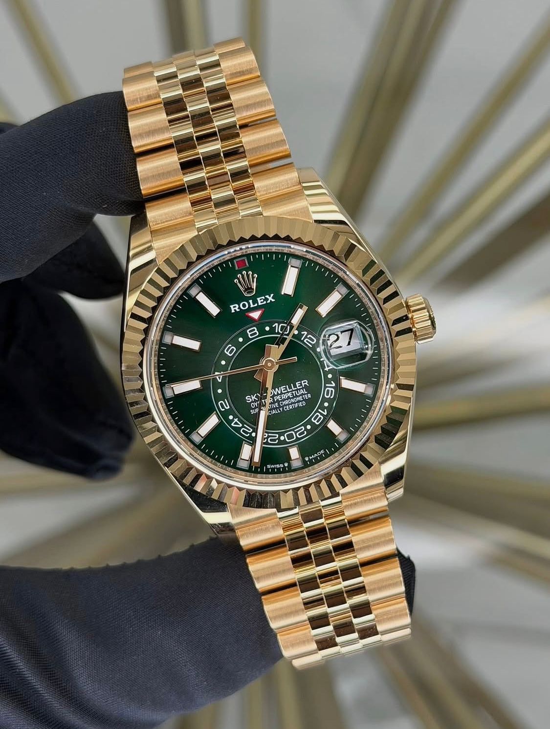 Sky-Dweller 336938 “Yellow Gold”