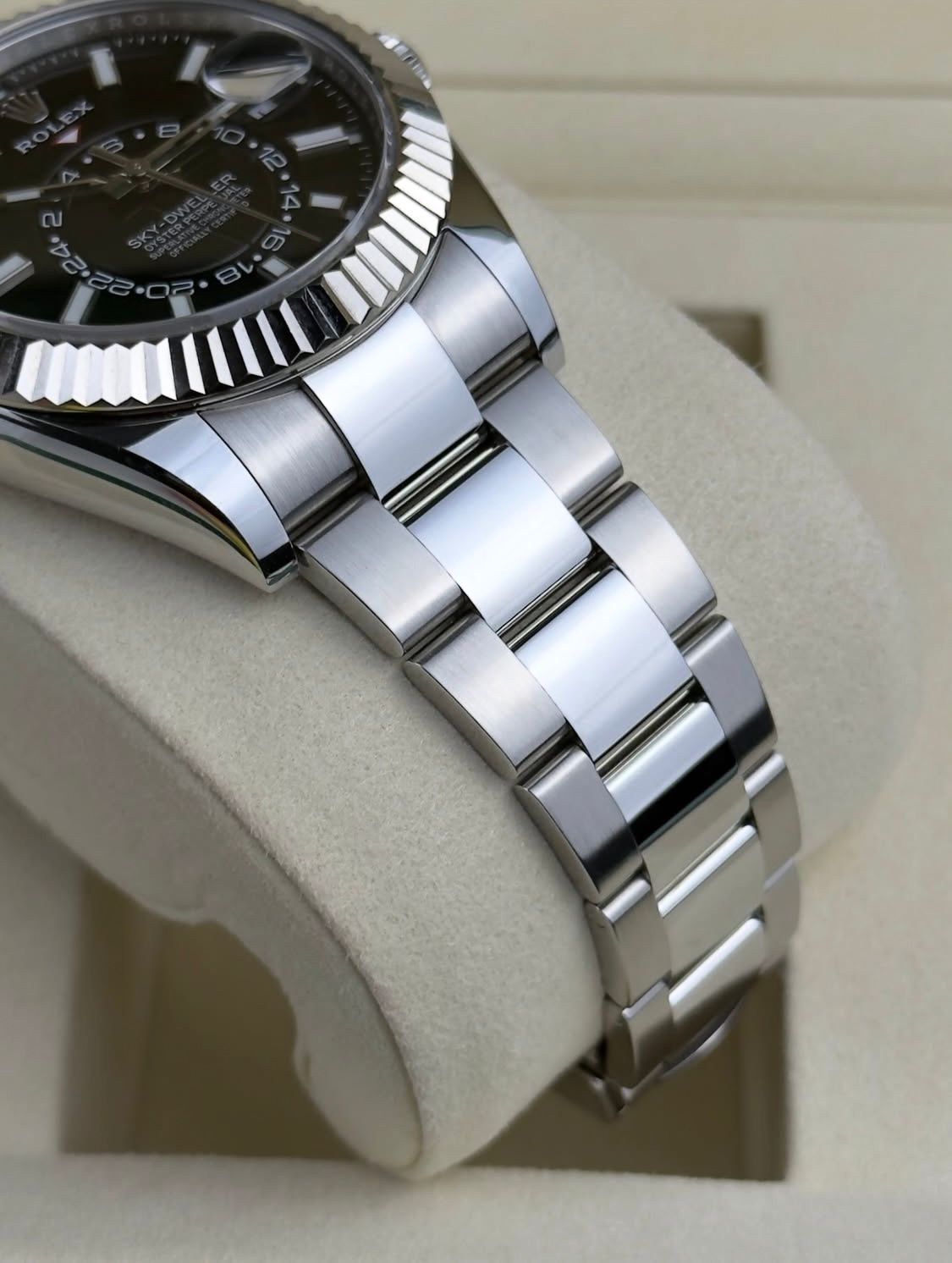 Sky-Dweller "Black Dial" 336934