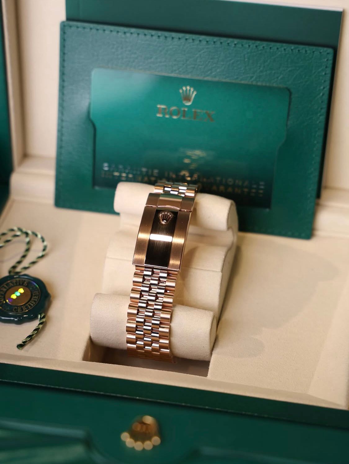 Sky-Dweller 336935 “Everose Gold”