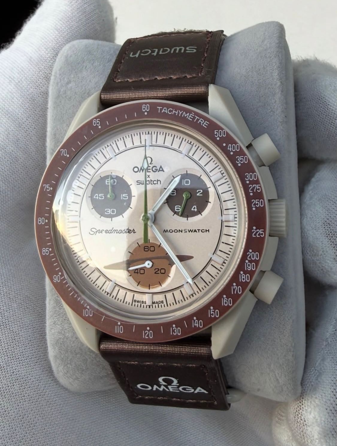 x Swatch Speedmaster MoonSwatch “Mission to Saturn"