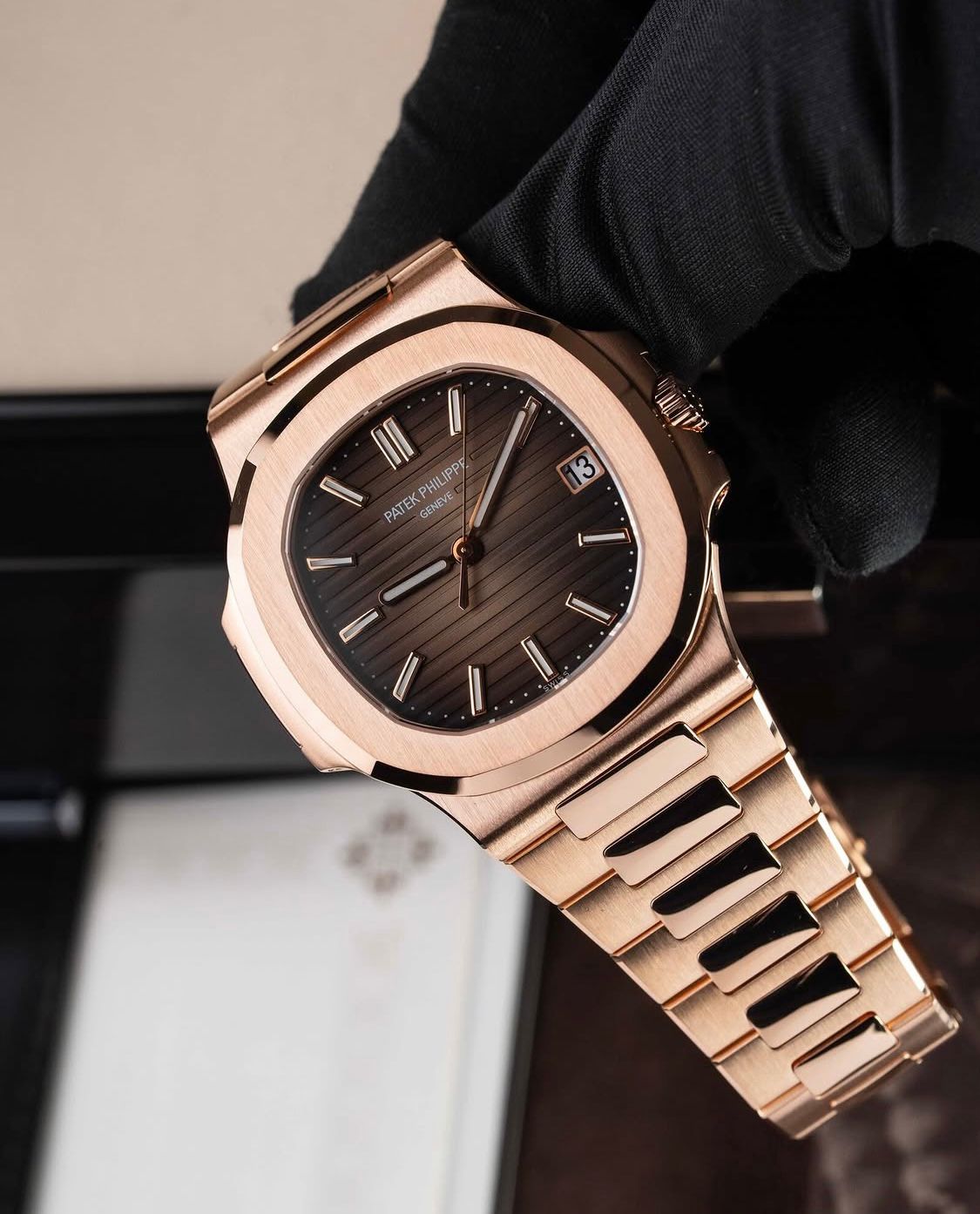 Nautilus Chronograph 5980/1R-001 “Rose Gold Black Dial”