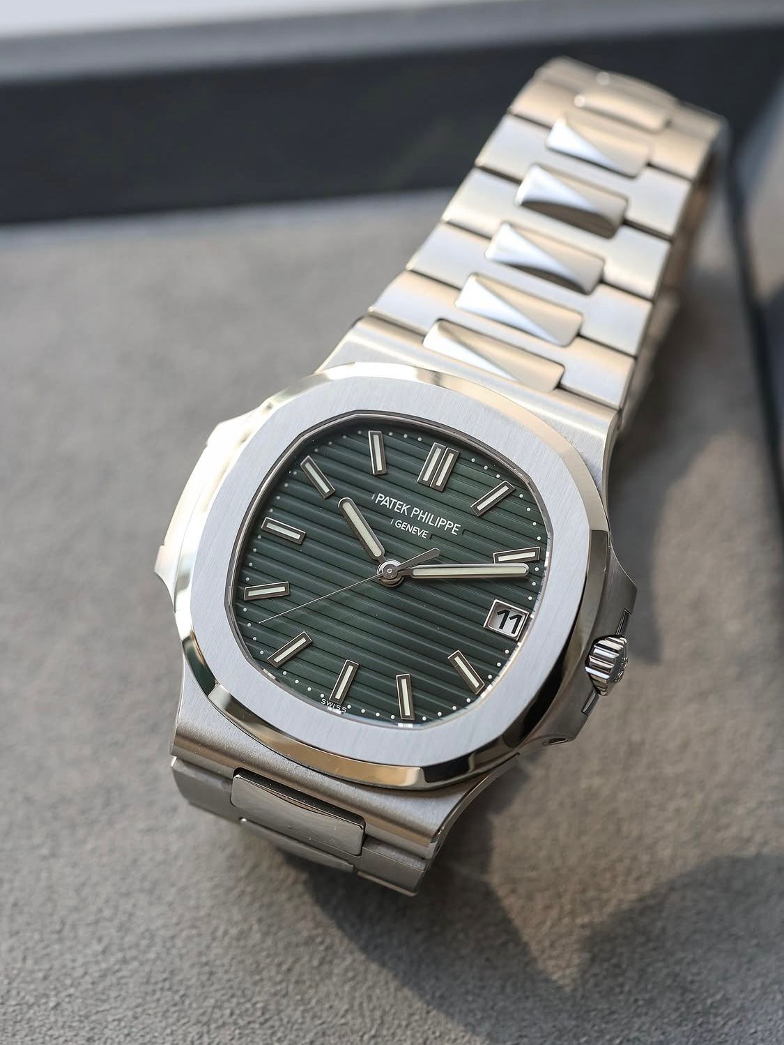 Nautilus 5711/1A-014 “Olive Green”