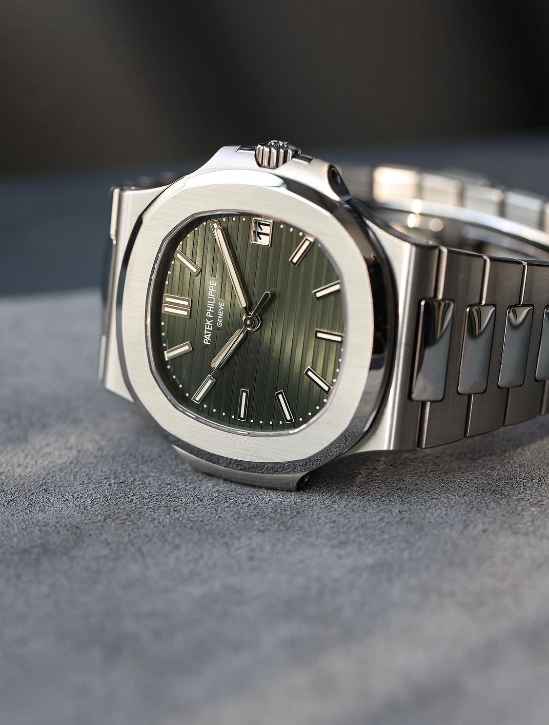 Nautilus 5711/1A-014 “Olive Green”