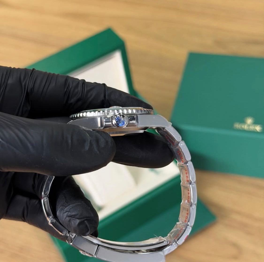Submariner Date 116610LV “Hulk”
