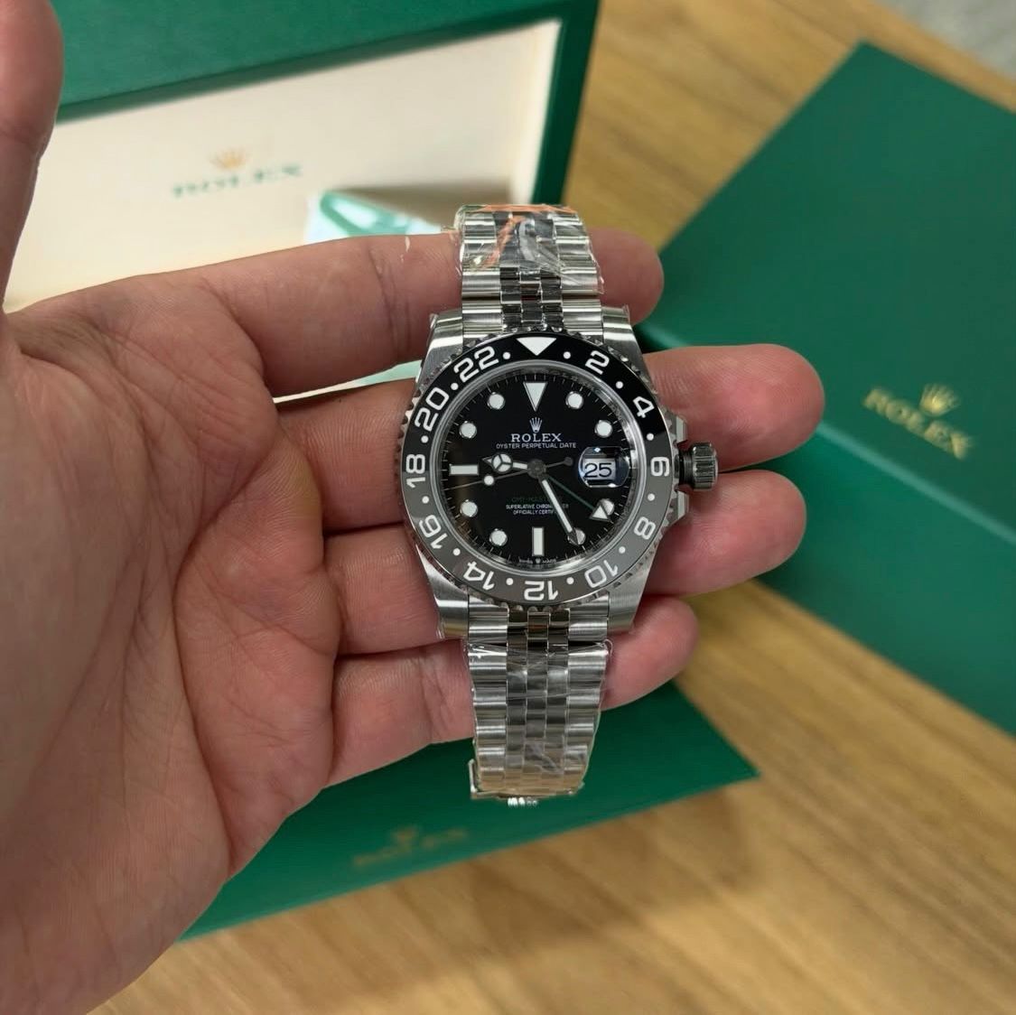 GMT-Master II “Bruce Wayne”